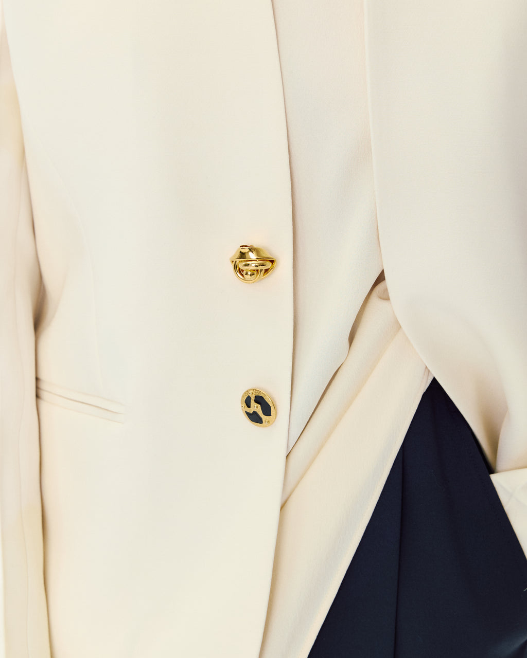 The Signature Jacket Cream