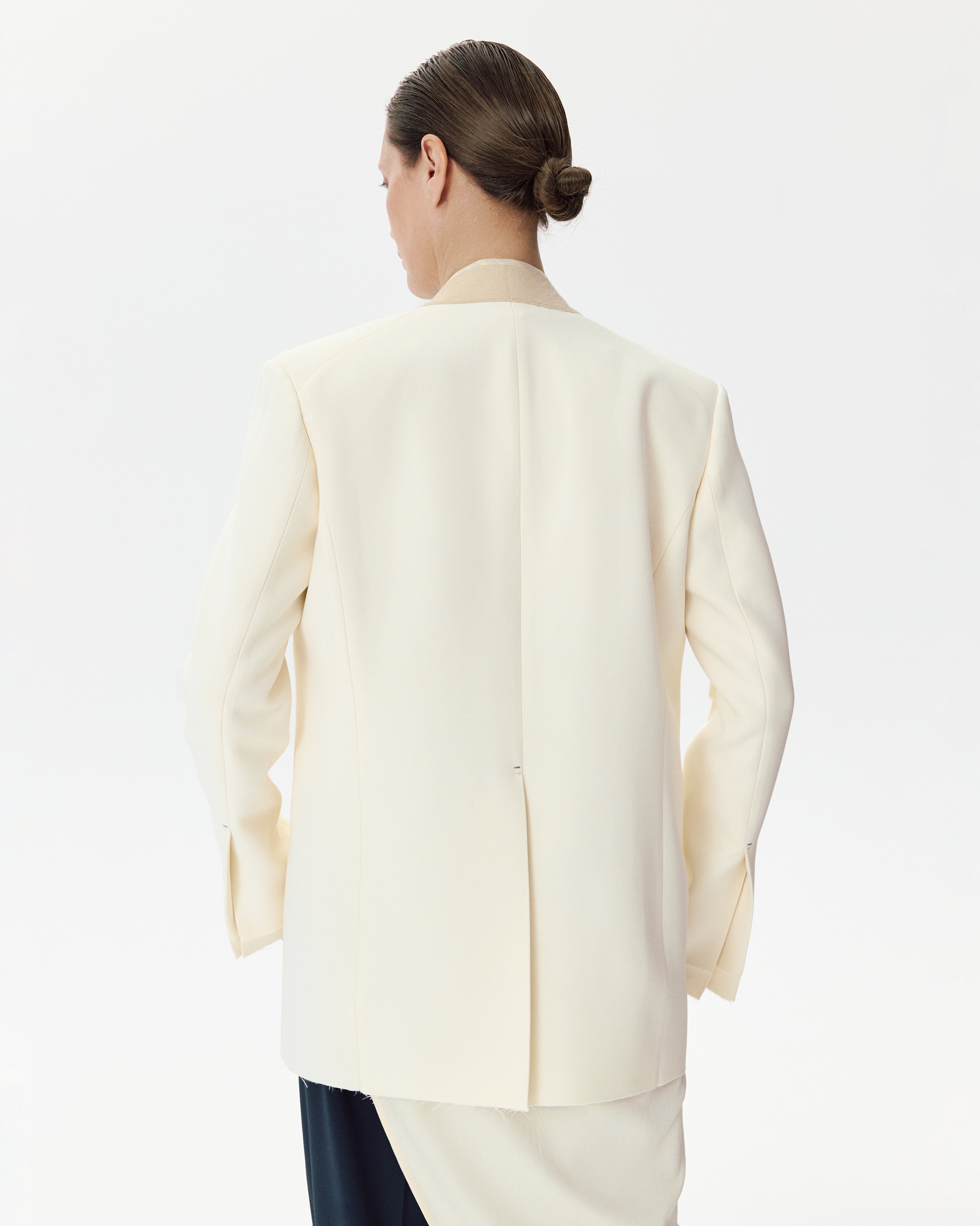 The Signature Jacket Cream