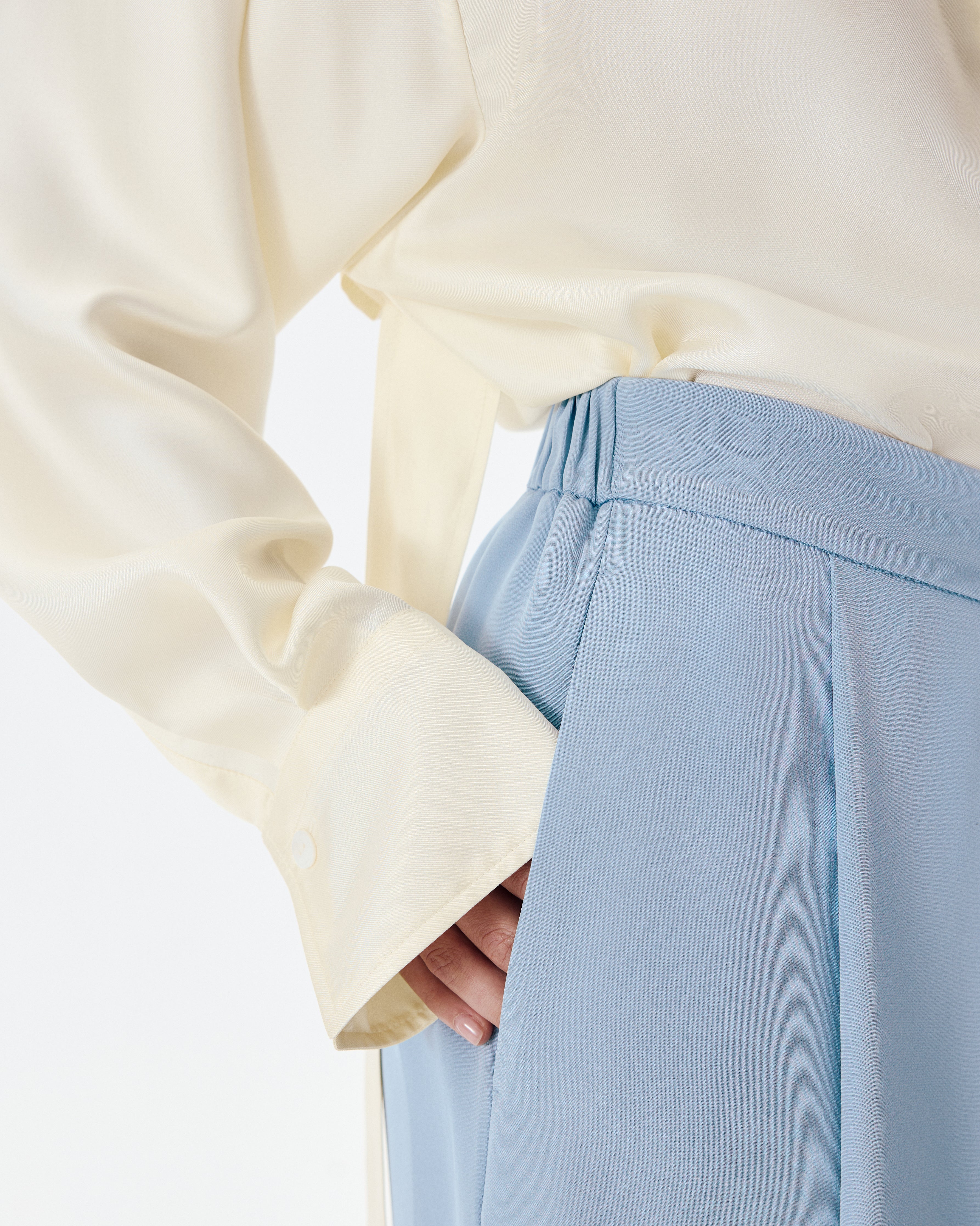 New Relax Pants in Blue