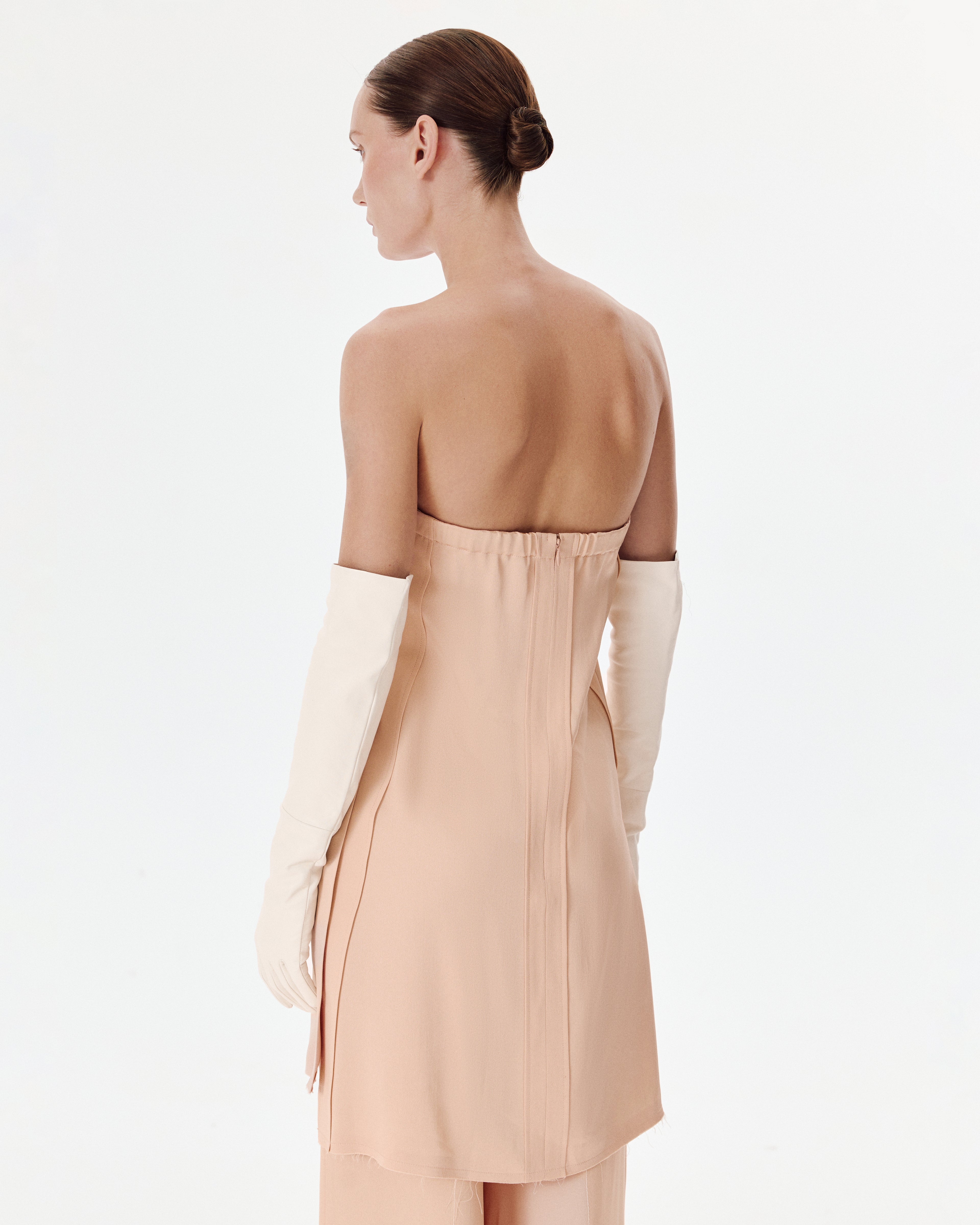 Chiarra Satine Top in Peach