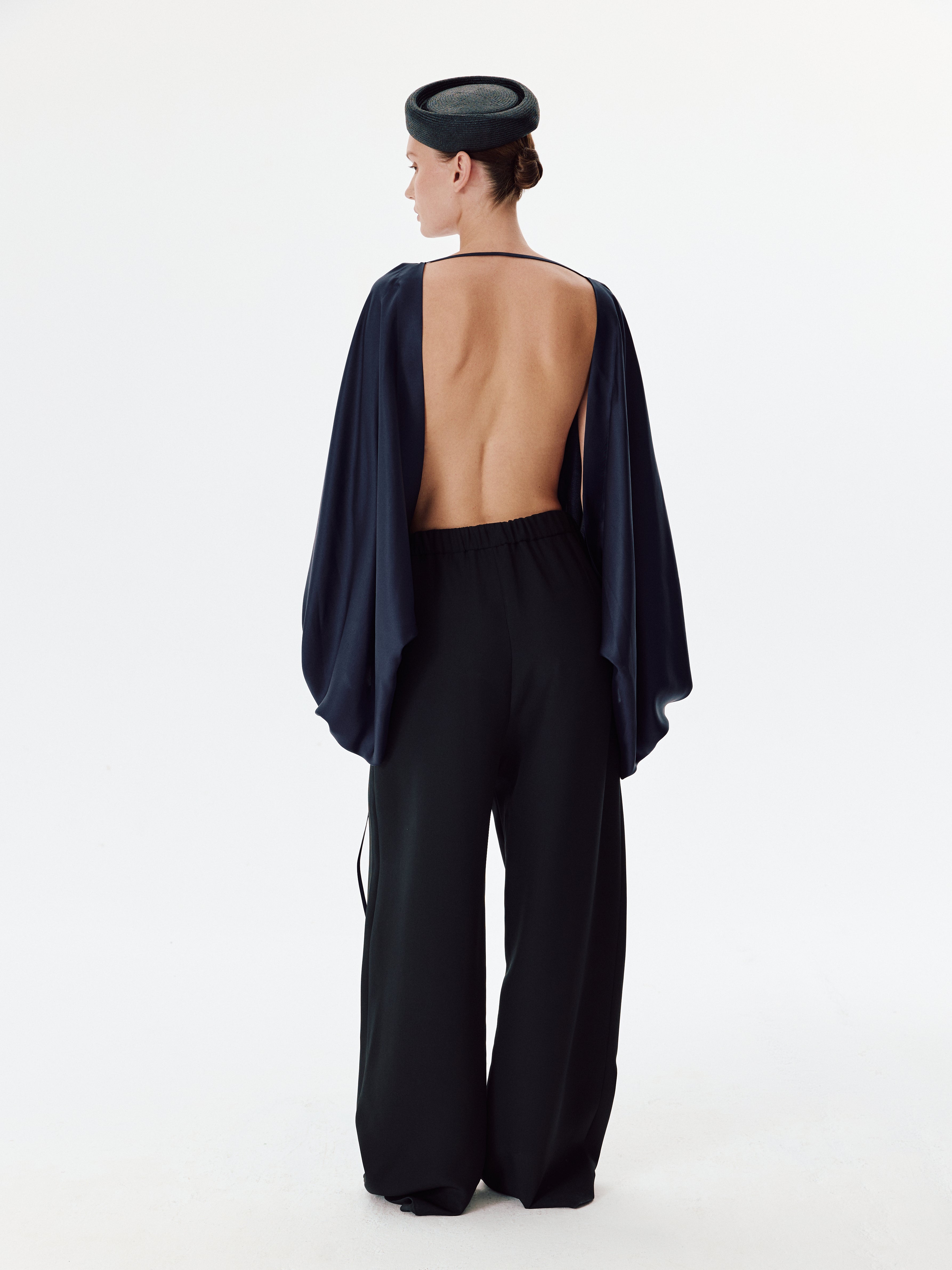 New Relax Pants in Black