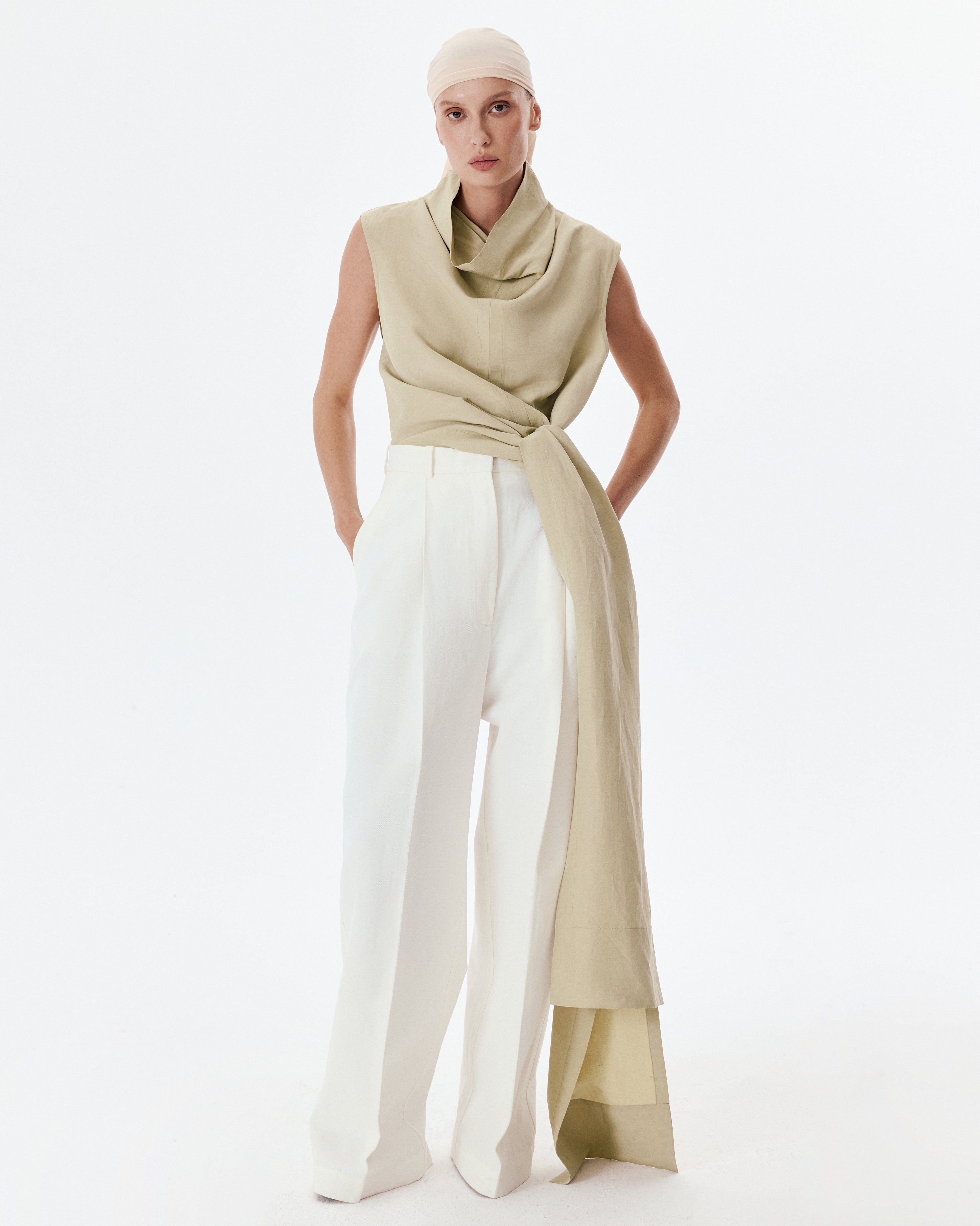 Signature Cotton Pants in White