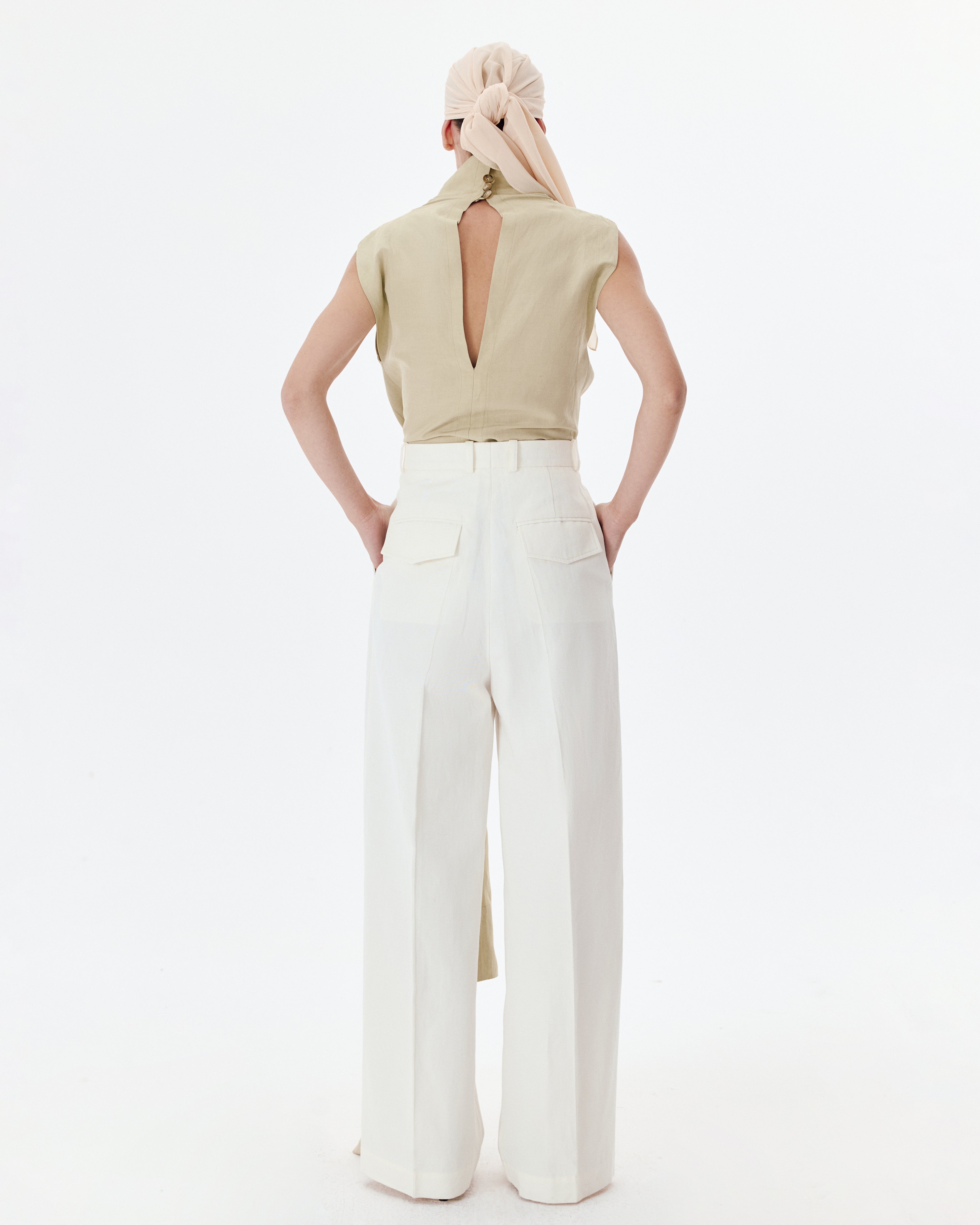 Signature Cotton Pants in White