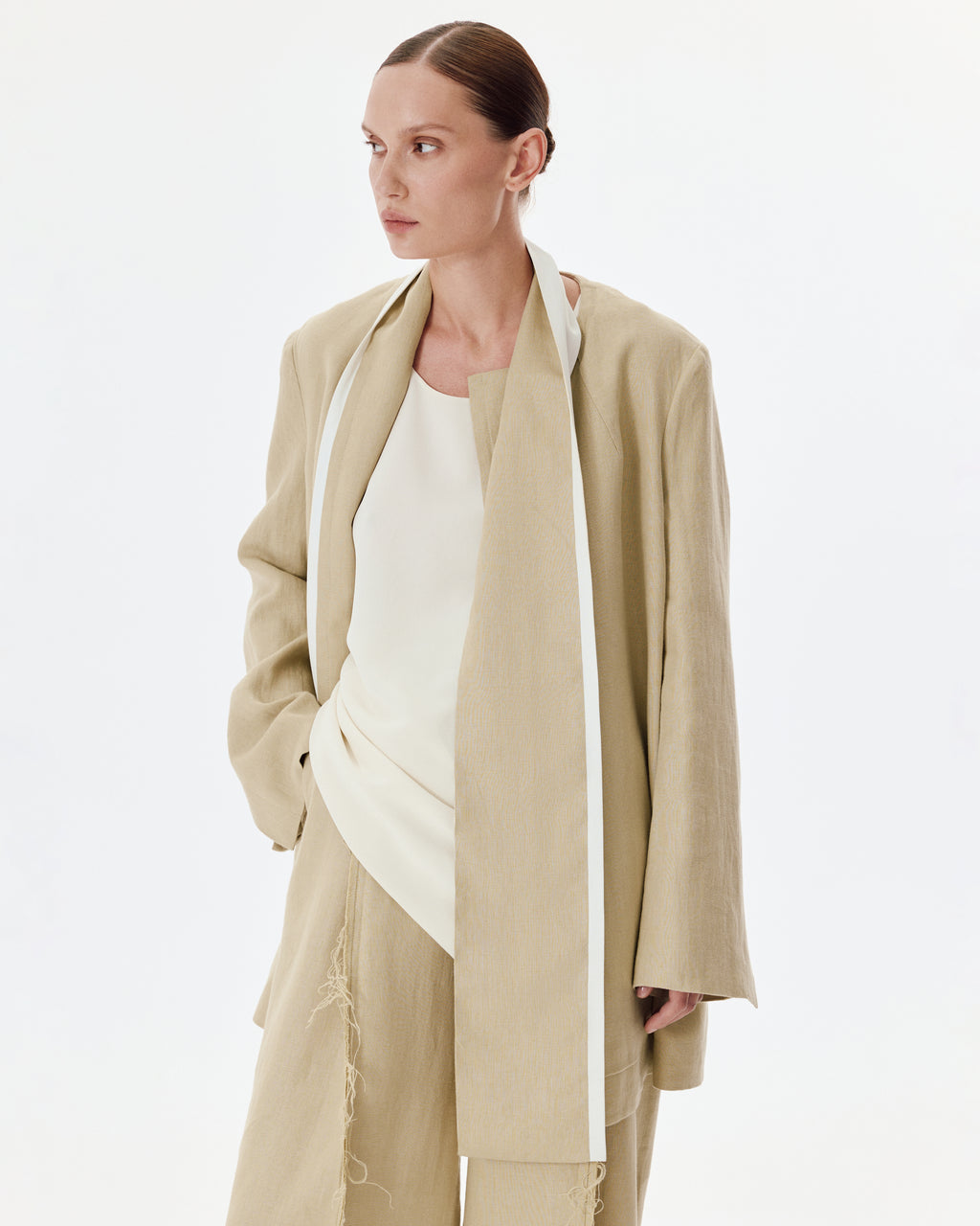 Nera Jacket Almond