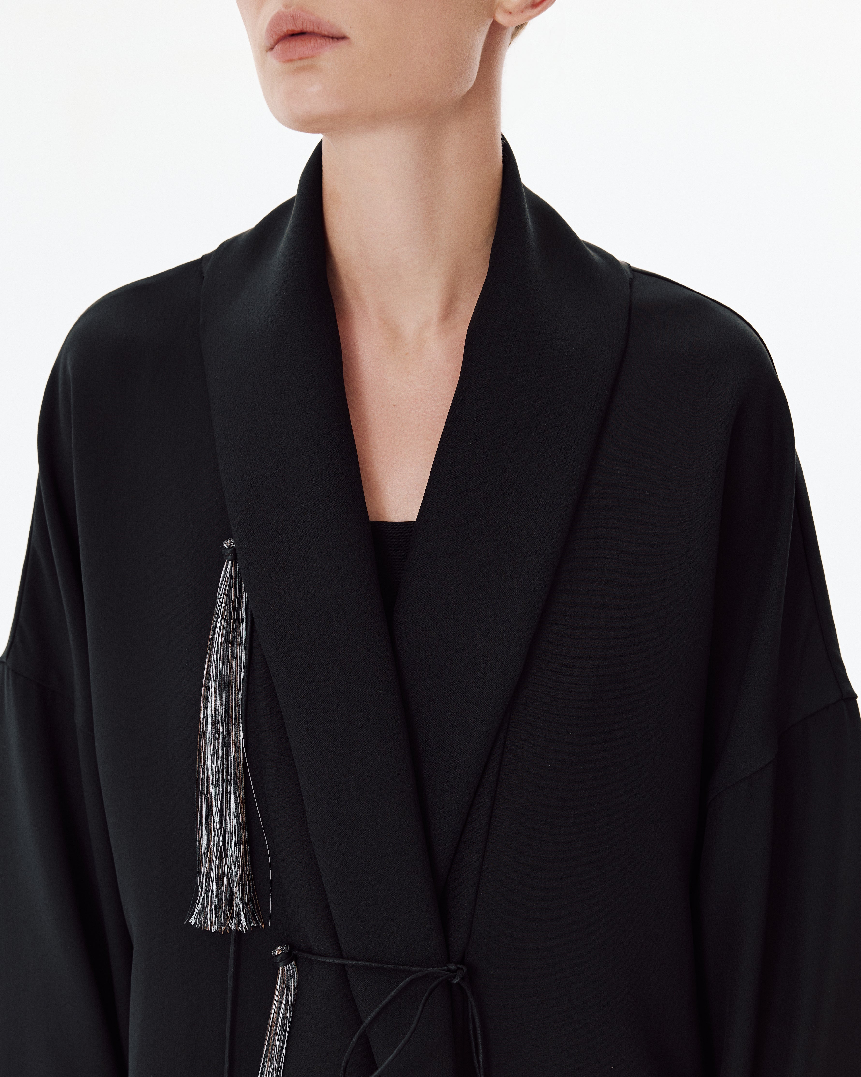 Relax Kimono in Black