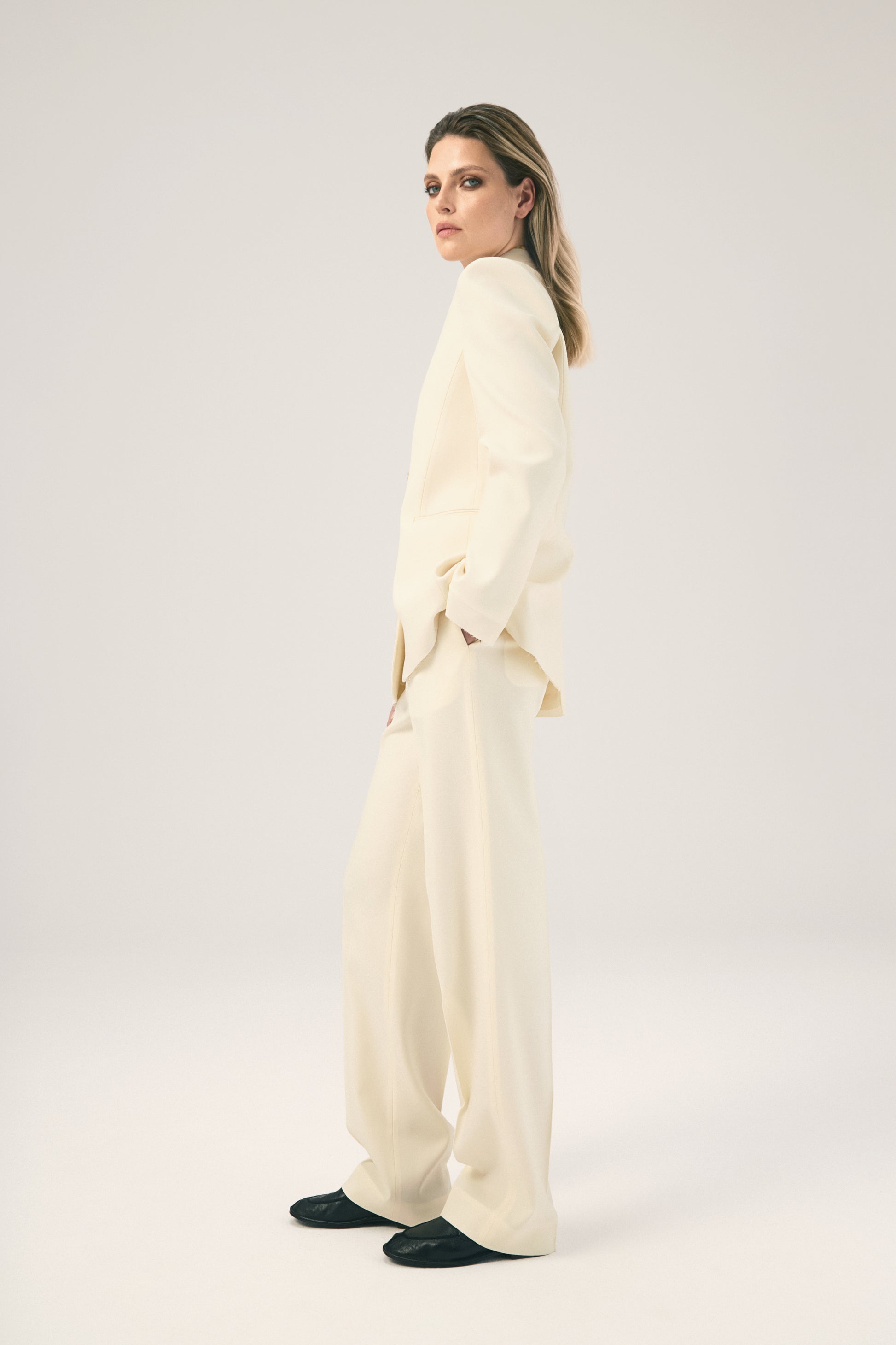 The Signature Pants in Cream