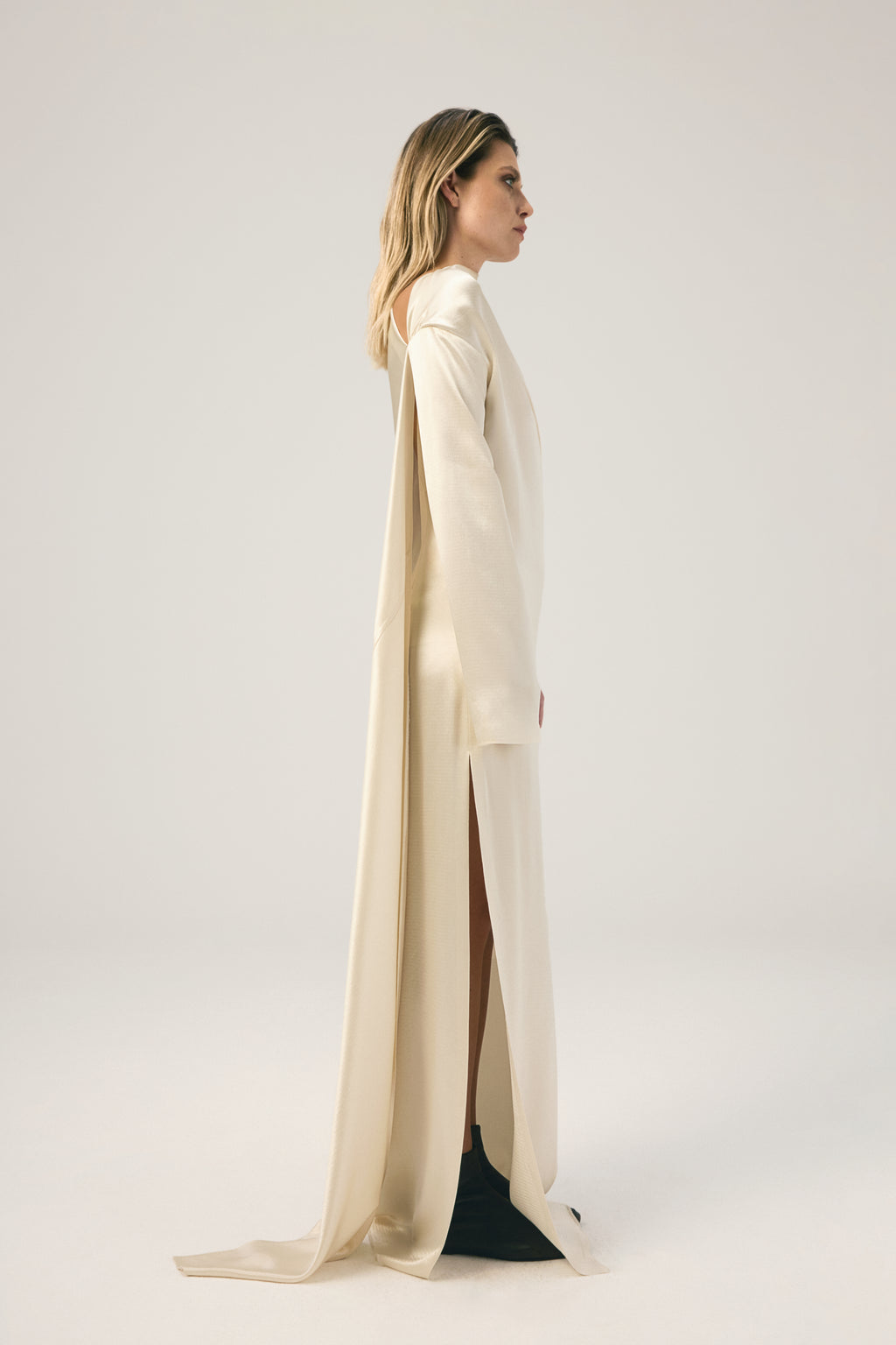 Scarlet Dress Cream