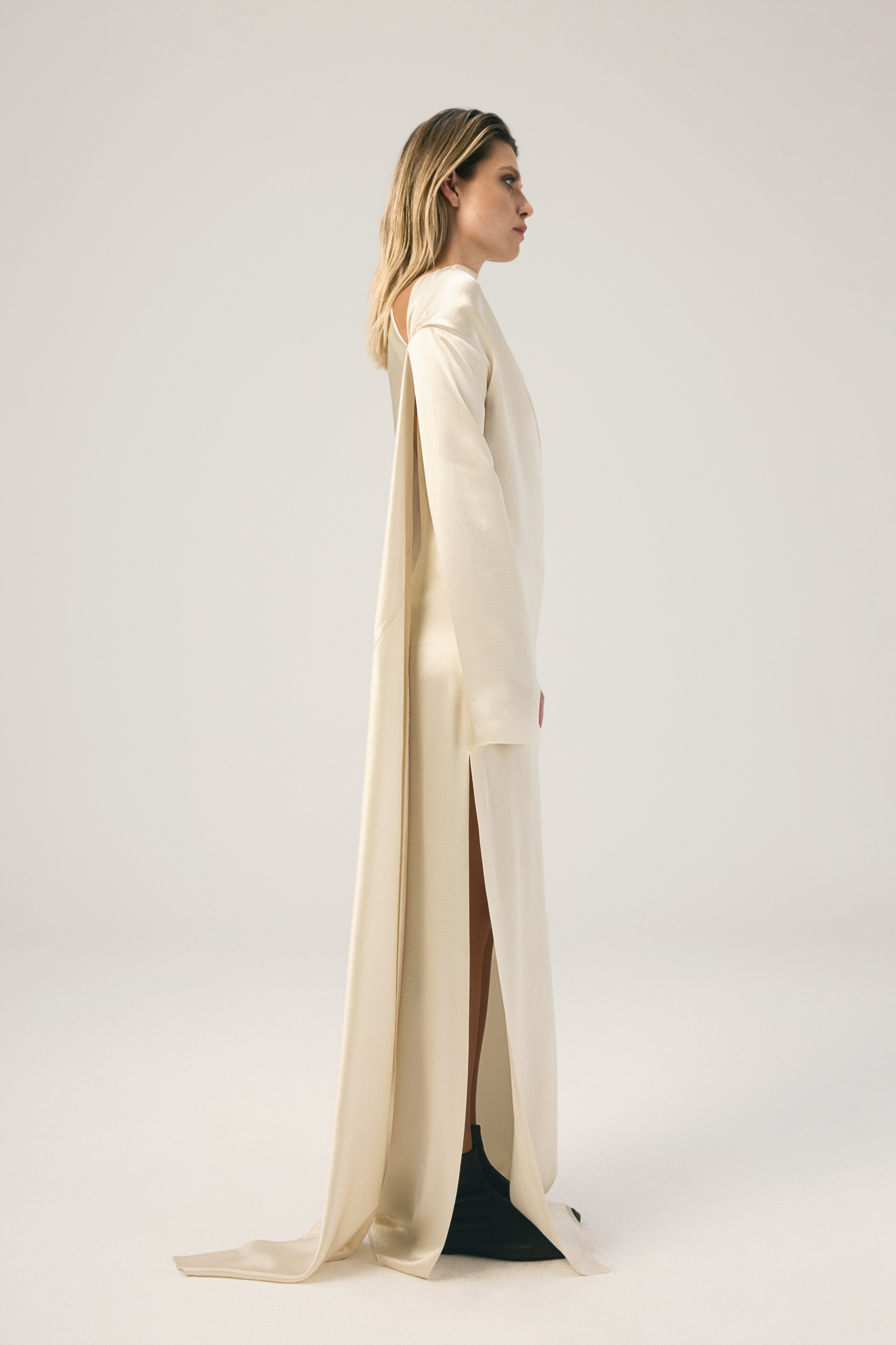 Scarlet Dress Cream