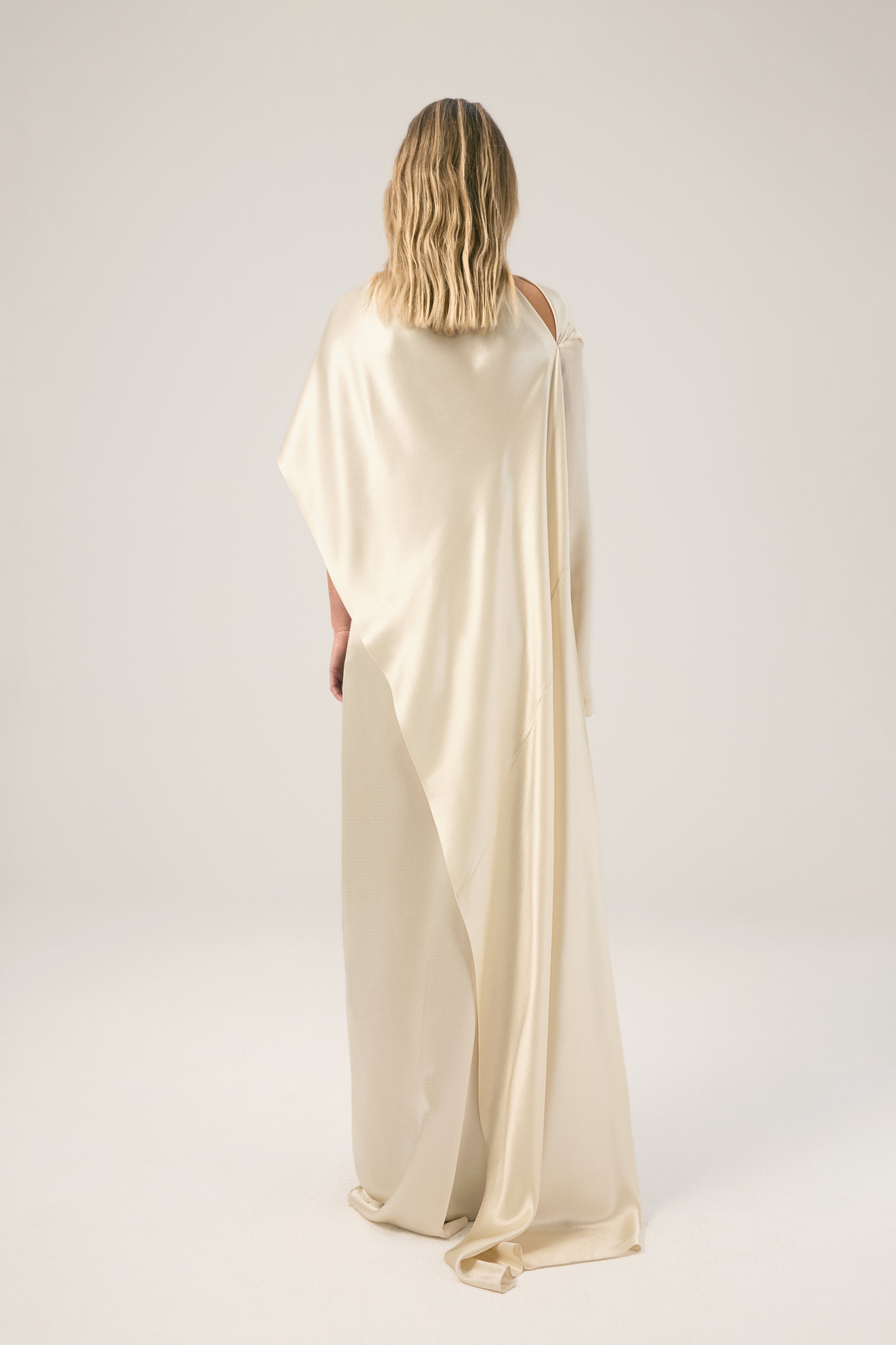 Scarlet Dress Cream