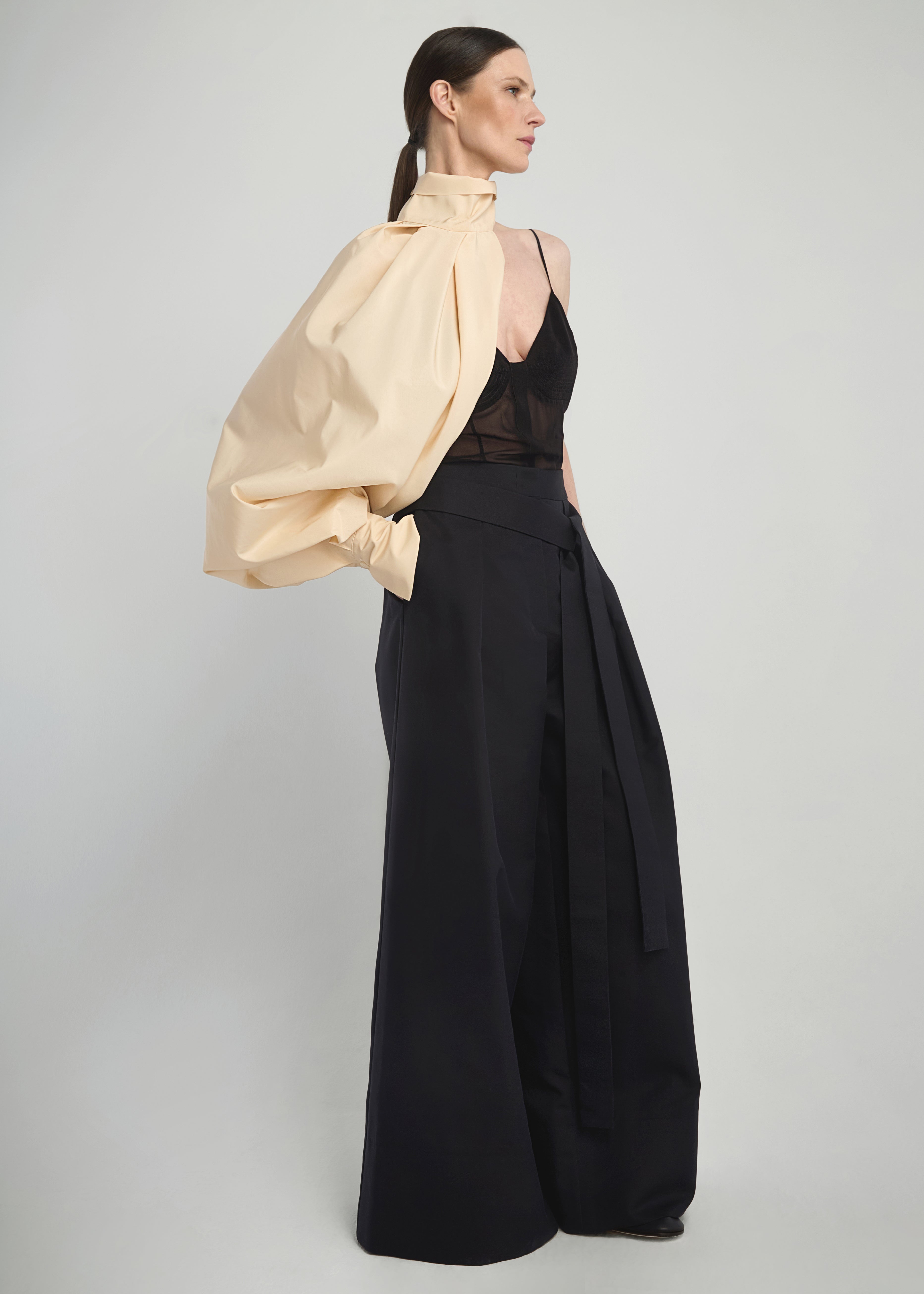 Taffeta Sleeve Cream
